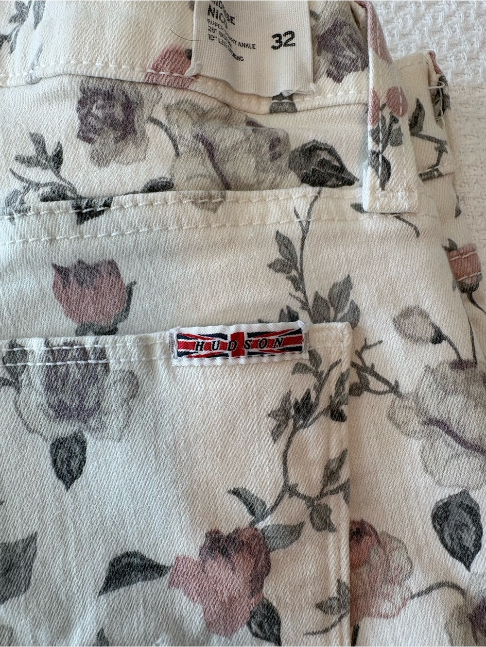 Hudson Nico Midrise Ankle Super Skinny Jeans White / Pink Grey Floral size 32 - Picture 2 of 16